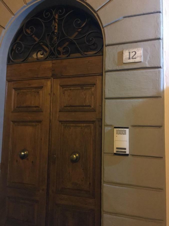Santa Croce Charme Apartment Арецо Екстериор снимка